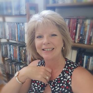 Meet your Posher, Laura